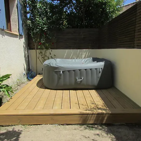 Maison A Avec Parking Gratuit * Nimes